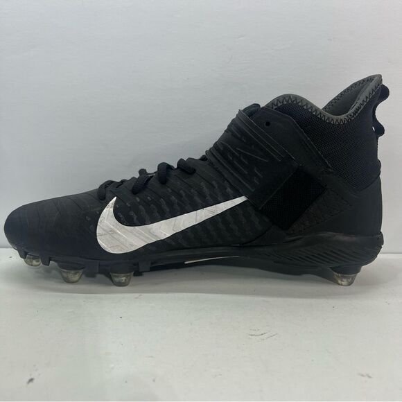 Nike Alpha Menace Pro 2 Mid Football Cleats - Picture 3 of 10